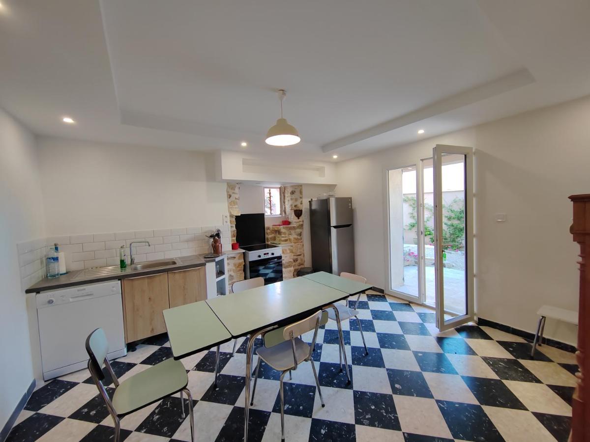 Holiday home Maison Provencale Renovee